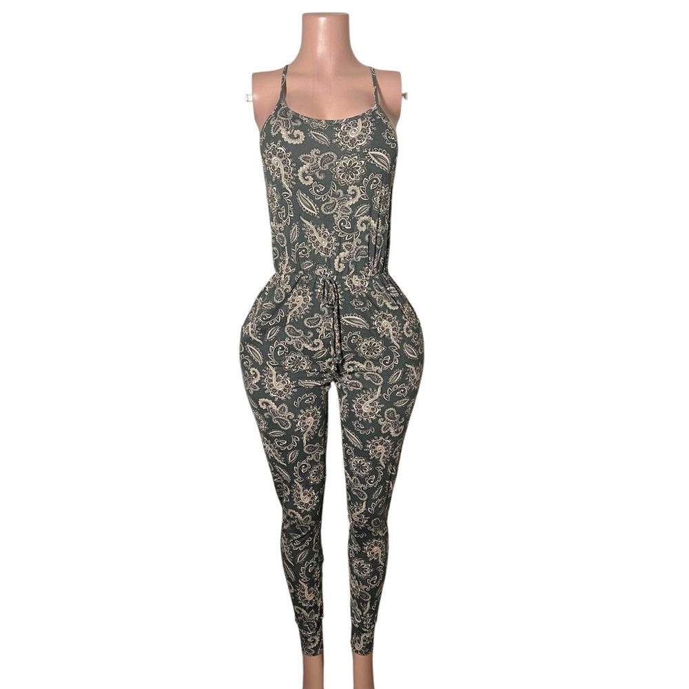 Sleeveless Paisley Print Jumpsuit in Olive